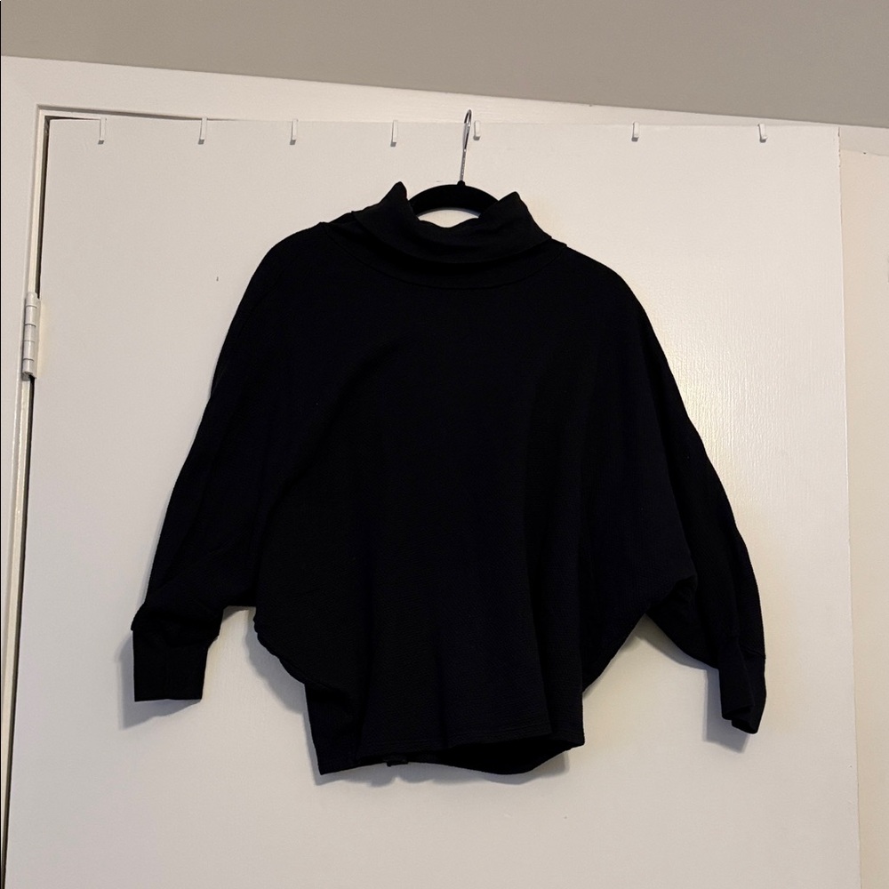 Stateside Top Women MediumBlack Waffle Knit Dolman Sleeve Turtleneck Knit Cotton